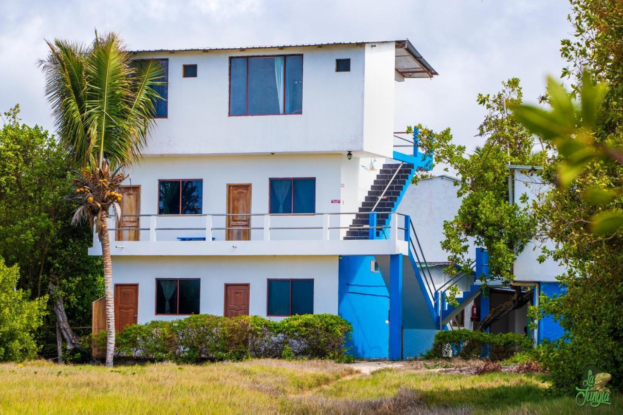 Hotel La Jungla Puerto Villamil Exterior foto