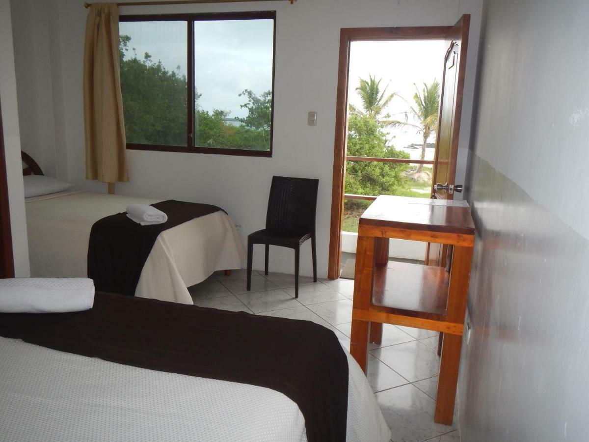 Hotel La Jungla Puerto Villamil Exterior foto